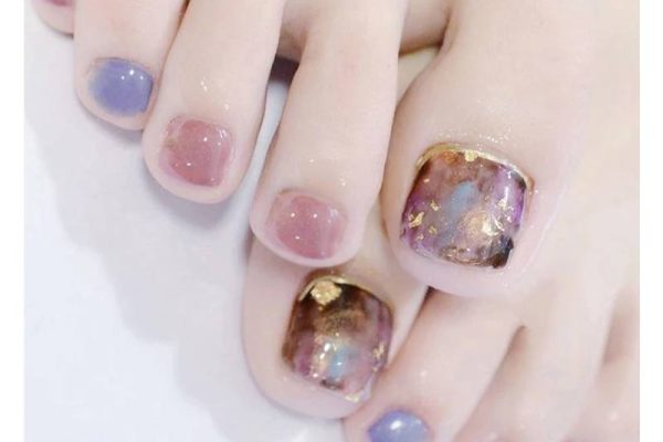 mong chan gia mau thach anh